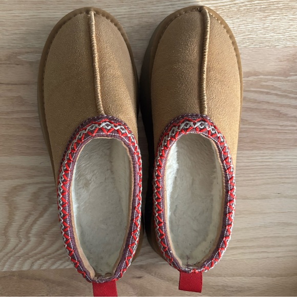 Lookalike UGG Tasman Clogs-size 8 - Picture 9 of 14